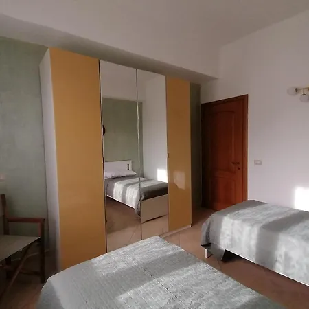 Ste Al Parco Apartment *